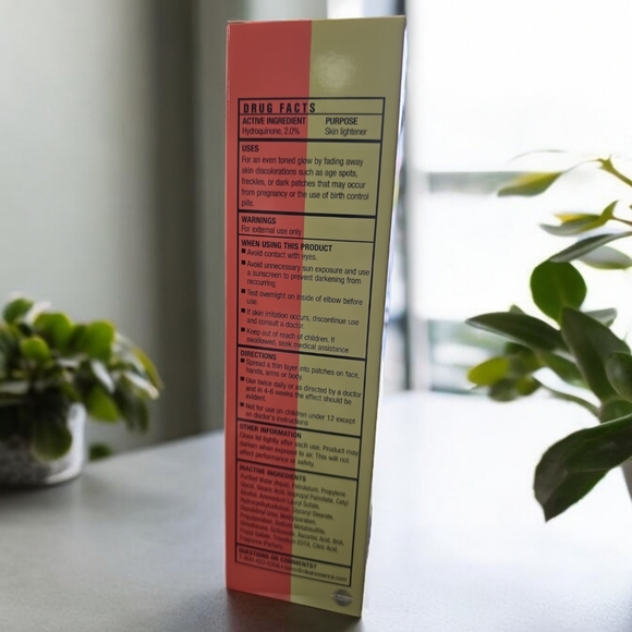 Clear Essence Platinum Skin Beautifying Milk- Maxi-Tone- 227g - Picture 3 of 5